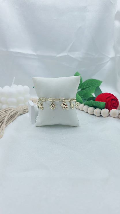 BRACELET