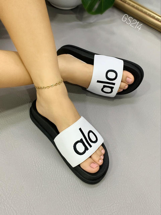 Sandalias Tipo Slide Estilo Alo | Cómodas y Modernas – Blanco & Negro