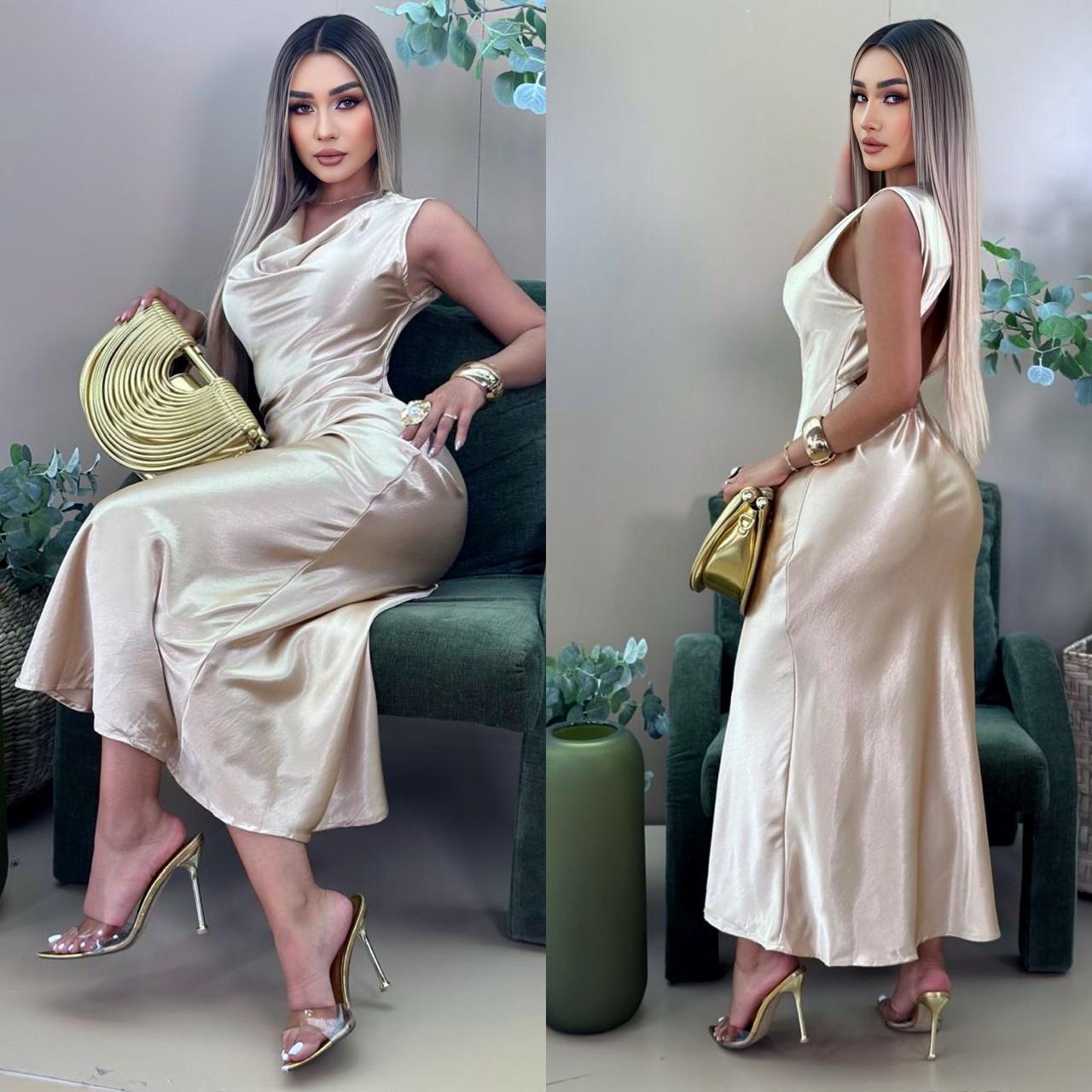 Vestido largo satinado LaYaiBoutique