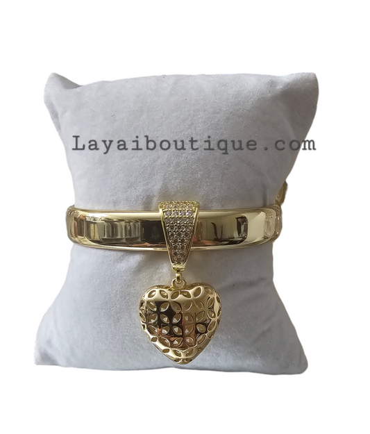 BRACELET