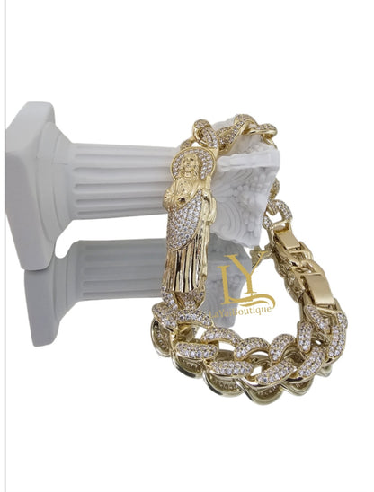 BRACELET