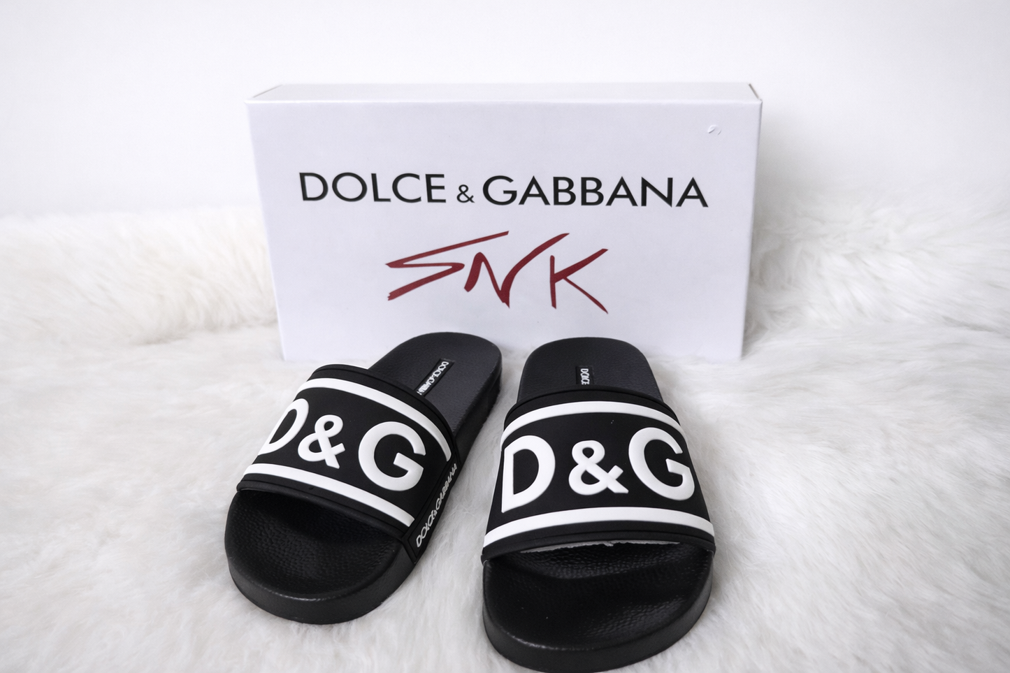 Sandalias Slide Luxury/ Linea Premium/Negro y Blanco