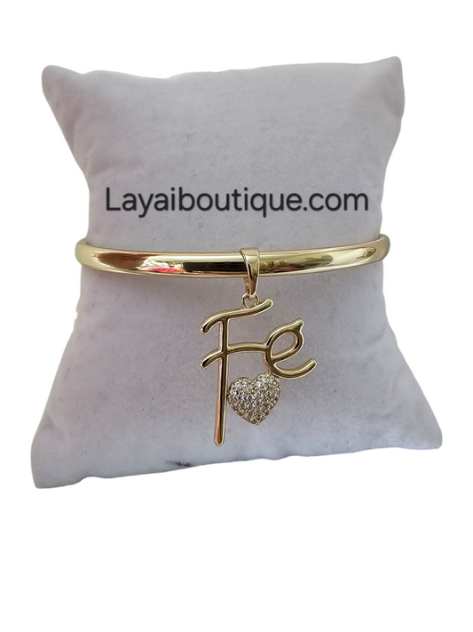 BRACELET