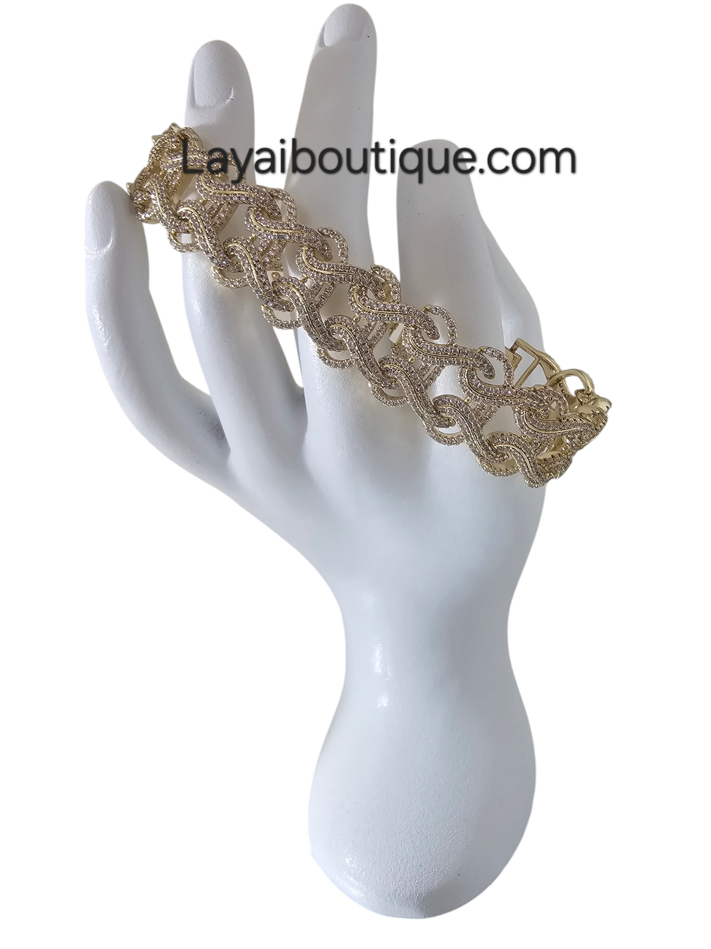 BRACELET
